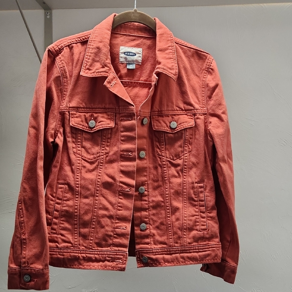 Old Navy Women's Coral Colored Denim Jacket Size Medium